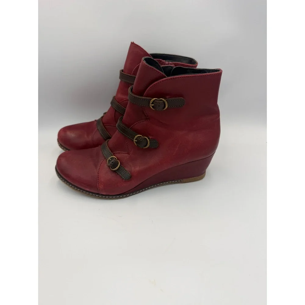 Eric Michael Burgundy Leather Triple Buckle Wedge Ankle Boots Spain 8.5 EU 39